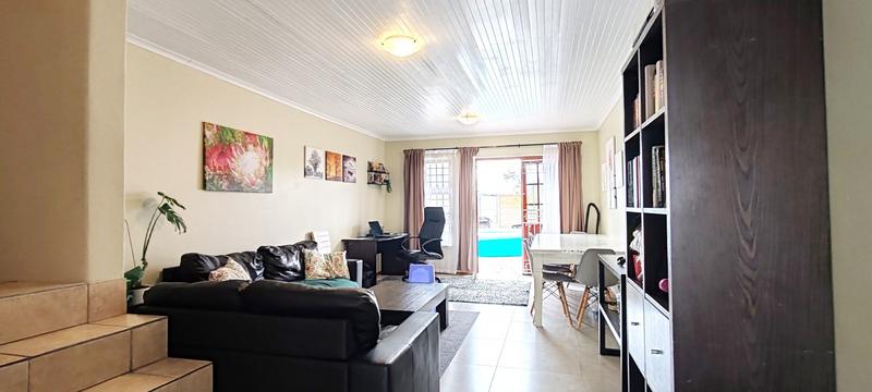 To Let 2 Bedroom Property for Rent in Elfindale Western Cape